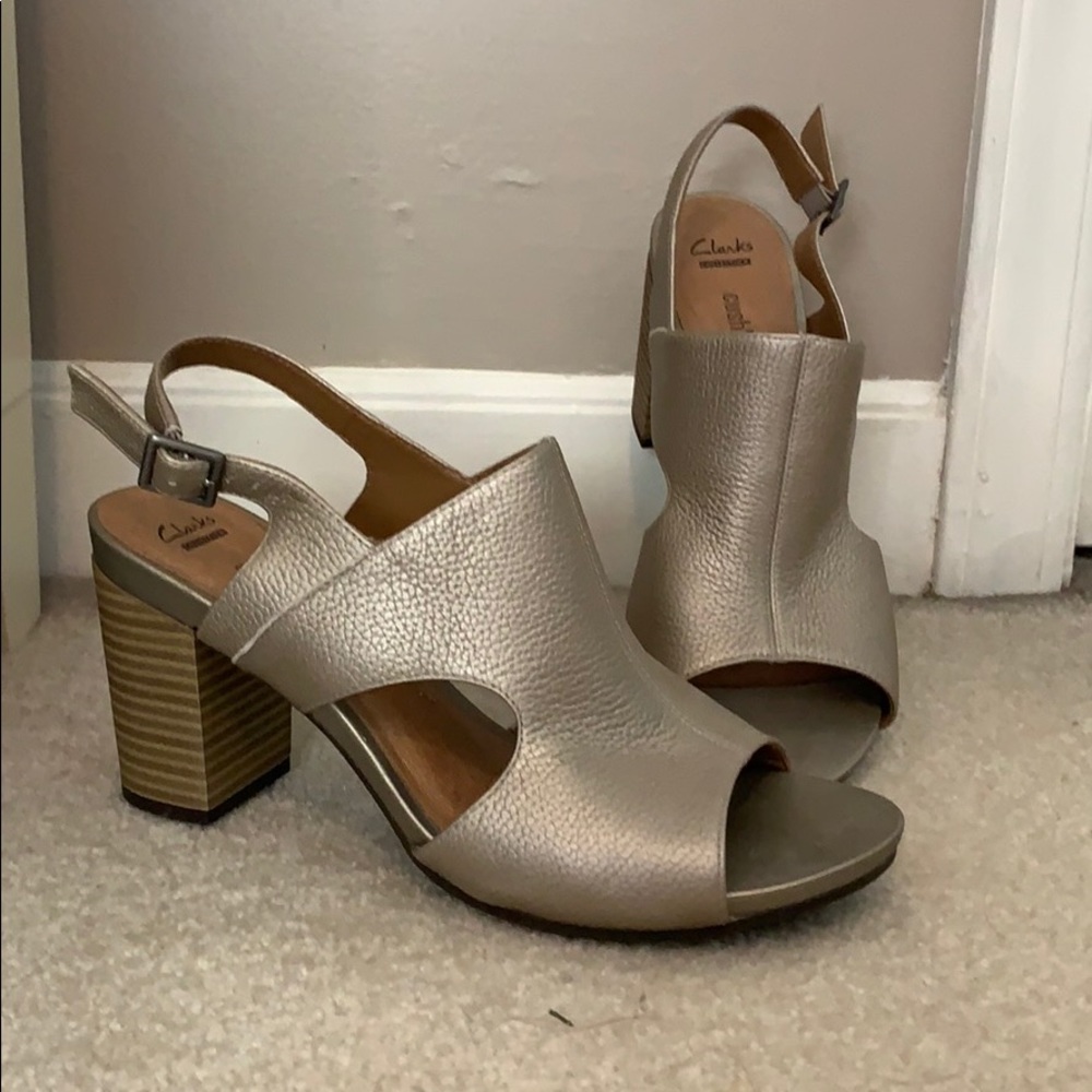 Clarks Heels Size 9